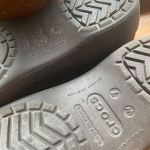 Crocs slip on shoes. Size 7.
